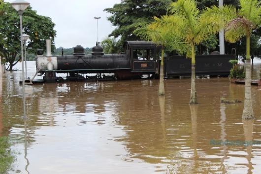 Represas agravaron inundación en la frontera Brasil-Bolivia