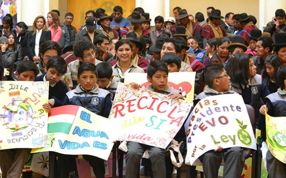 Bolivia pone en vigencia ley de gestión de residuos sólidos
